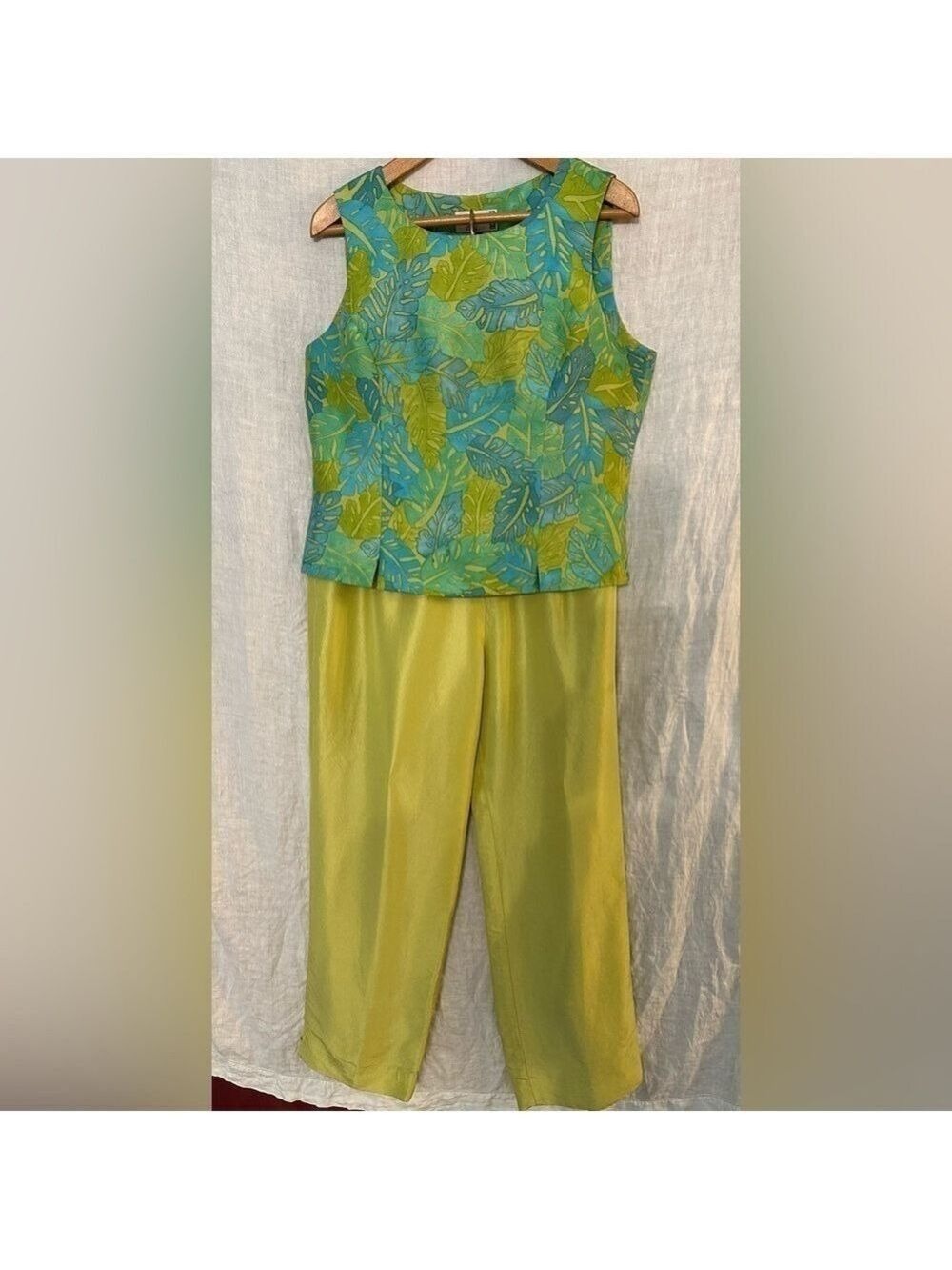 Kasper ASL Women’s Pants and Vest Set 100% Silk Green, Blue, Sz 14 vest, pant 16